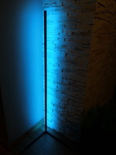 Oryginalna Lampa Narożna Aurelis Edge LED RGB photo review